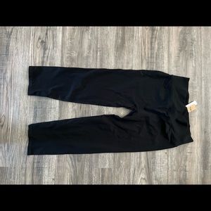 Pink cropped leggings